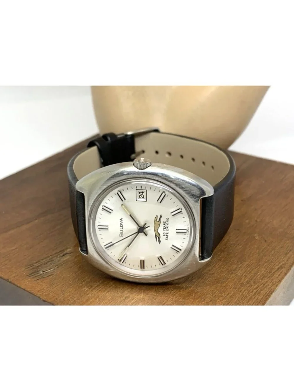 Bulova Men's Watch 7313 Vintage 1970's N4 Swiss Automatic Greyhound Safe Driving